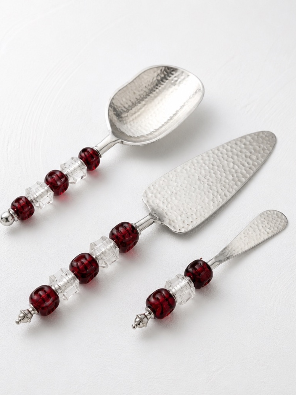 Beaded 3 Pc Pampered Chef Serving Set,Butter Knife Pie Sever & Ice Scoop Red/Clr